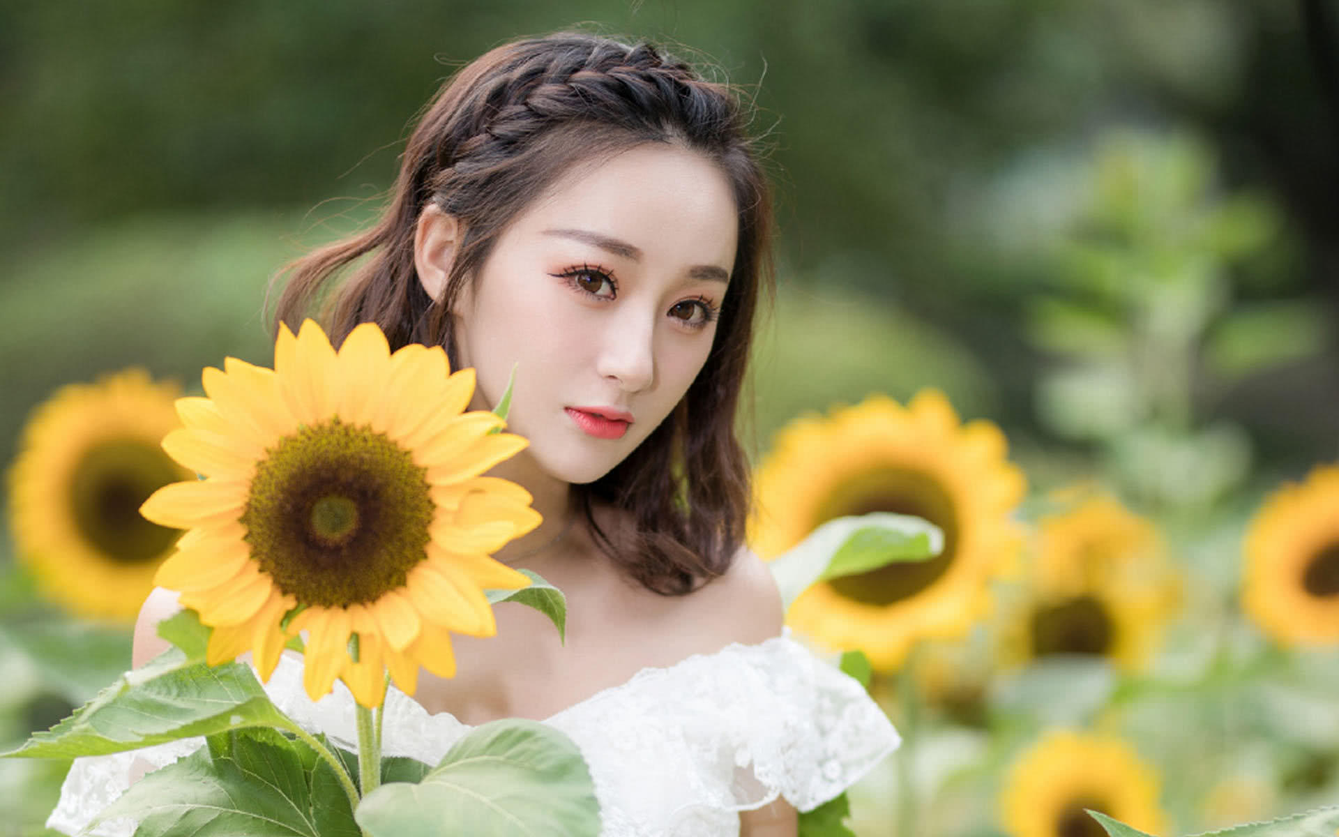慕微澜与傅寒铮，爱在时光深处绽放