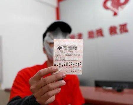 双色球第132期开奖，揭秘中奖号码背后的幸运与期待