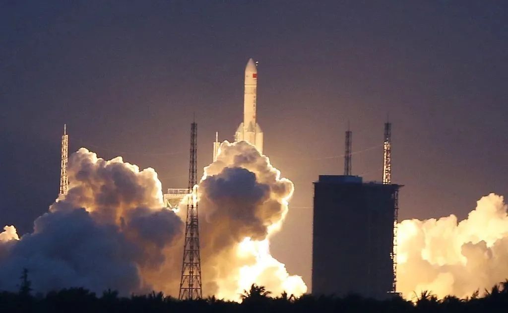 探索宇宙新边疆，长征五号B火箭的壮丽征程