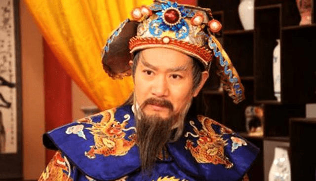 白小姐四肖必选与包青天智慧—期期的脑力碰撞白小姐四肖必选期期中脑筋急不象白小